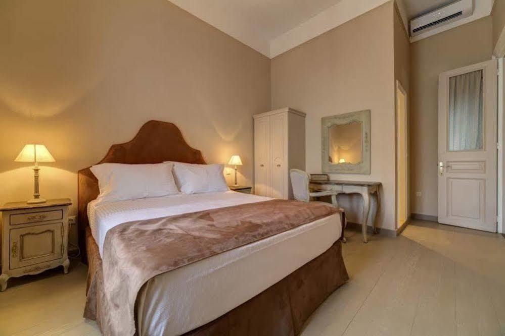 Home & Art Suites Афины Экстерьер фото